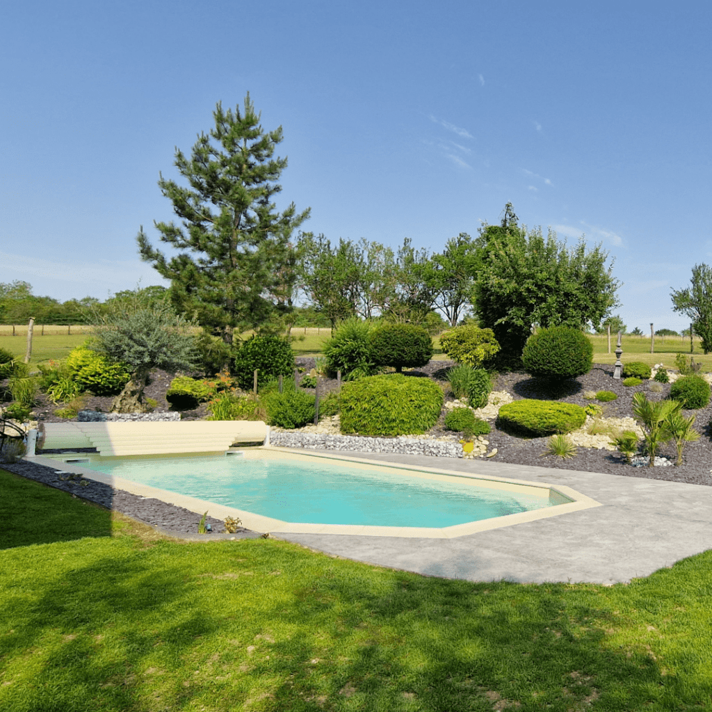 Alliance Piscines Pisciniste Cholet Tanzanite 10 Beige CP72 3 Min